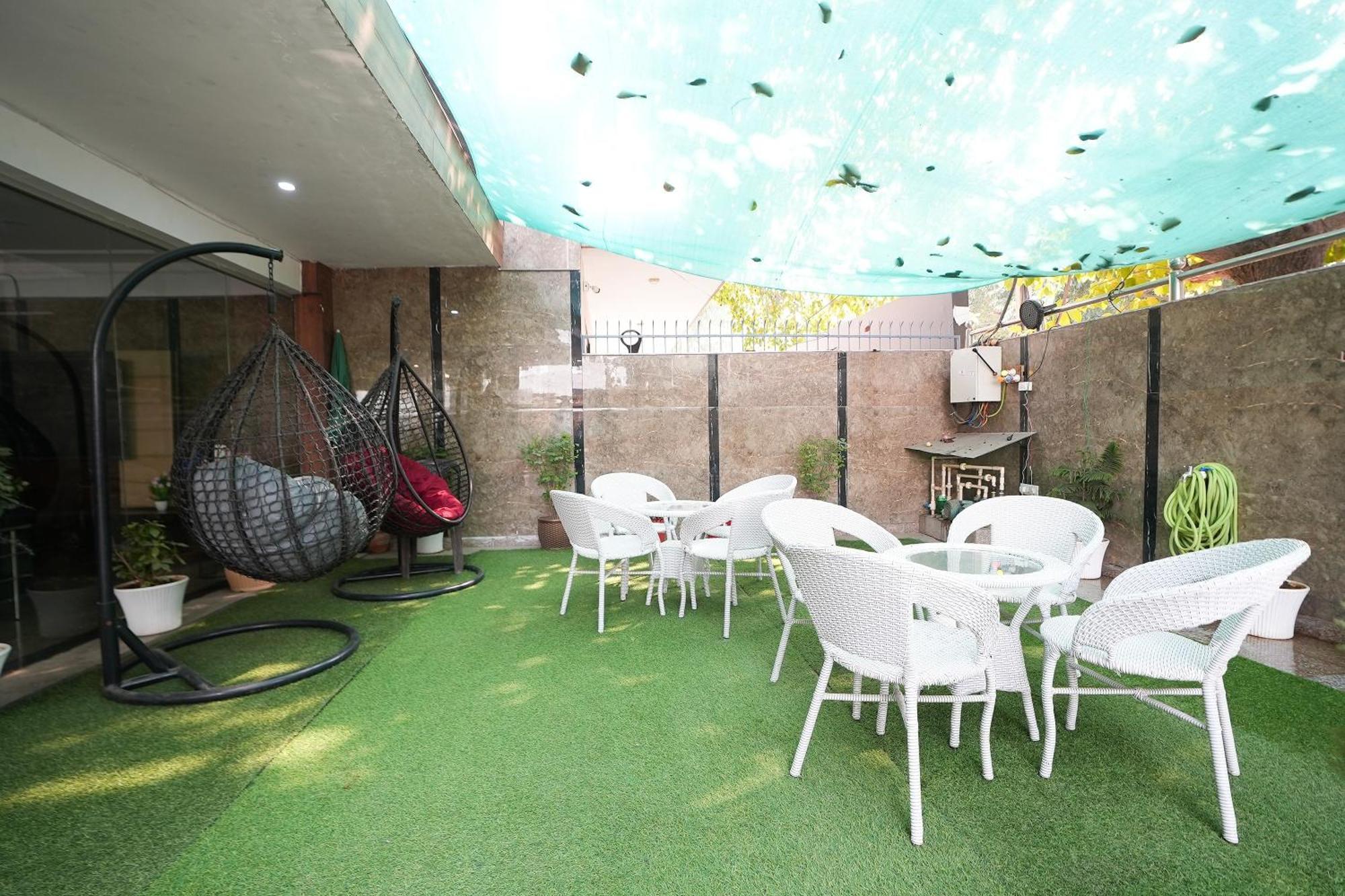 Tanvi Premium Residency Near Artemis Hospital, Gurugram Hotel Gurgaon Buitenkant foto