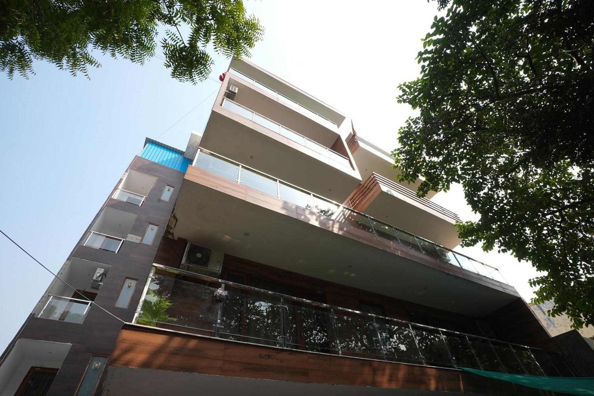Tanvi Premium Residency Near Artemis Hospital, Gurugram Hotel Gurgaon Buitenkant foto